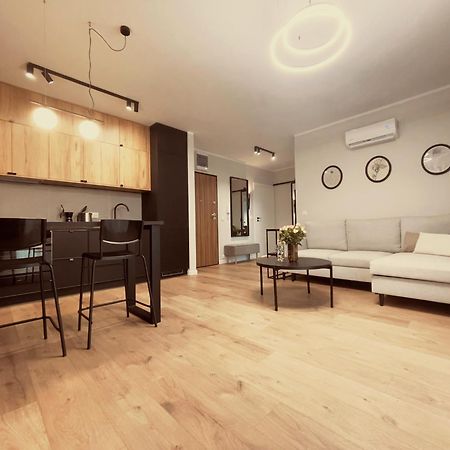 Stary Toruń Finezja Apartment With Private Parking מראה חיצוני תמונה
