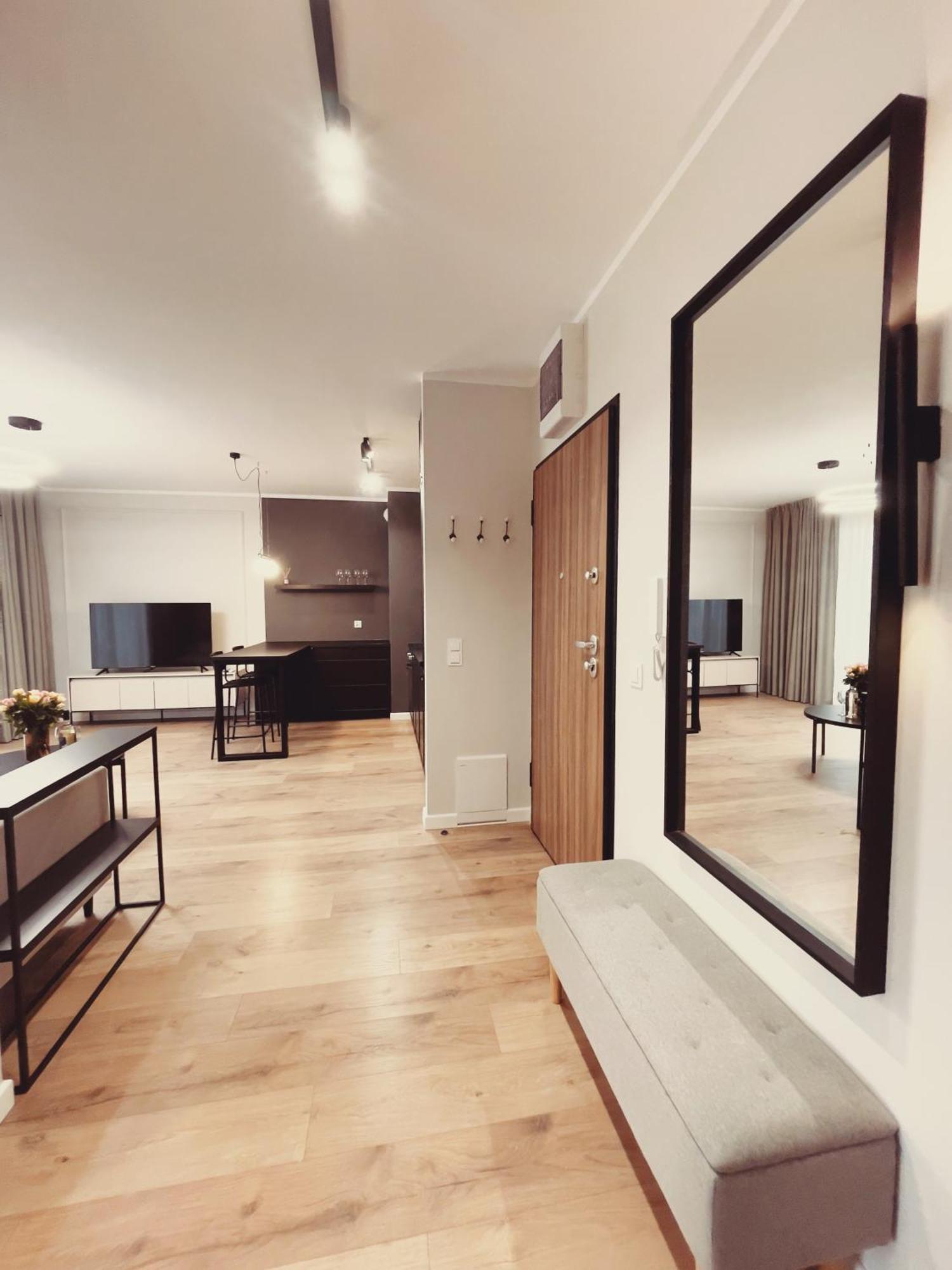 Stary Toruń Finezja Apartment With Private Parking מראה חיצוני תמונה