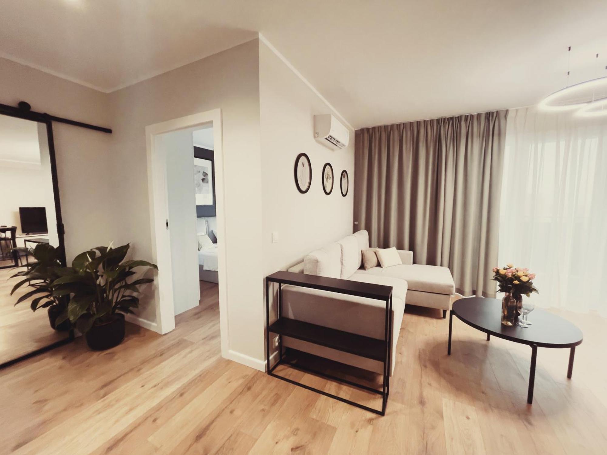 Stary Toruń Finezja Apartment With Private Parking מראה חיצוני תמונה