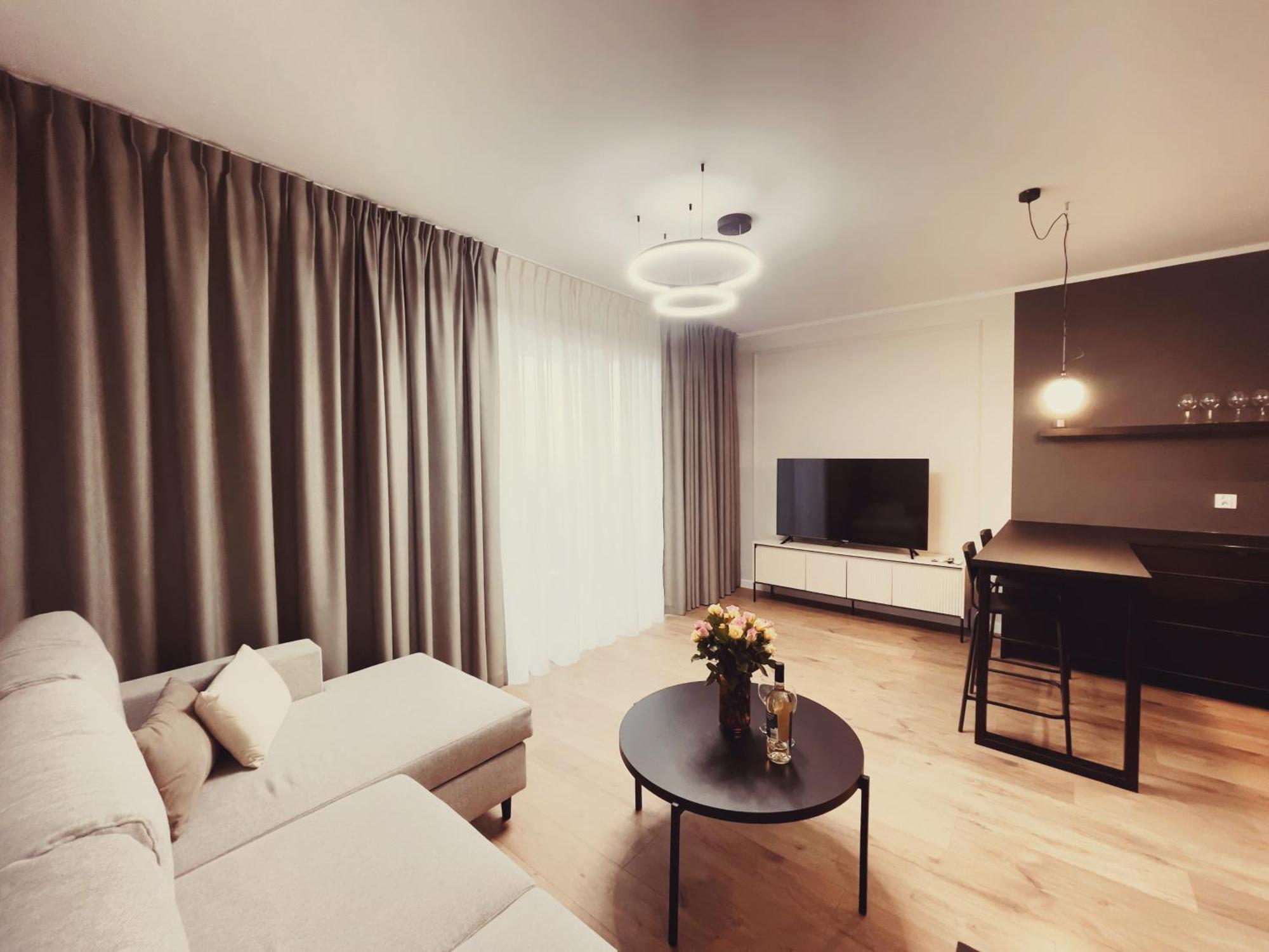 Stary Toruń Finezja Apartment With Private Parking מראה חיצוני תמונה