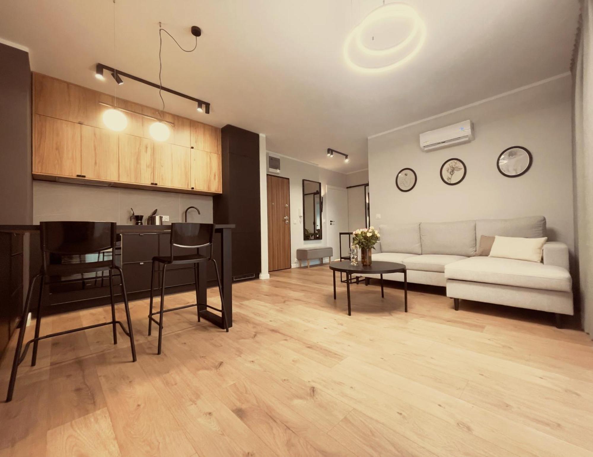 Stary Toruń Finezja Apartment With Private Parking מראה חיצוני תמונה